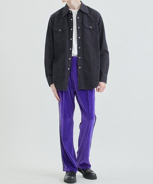 Needles(ニードルス)の「【Needles/ニードルズ】Narrow Track Pant - C/Pe Velour(その他パンツ・メンズ・レッド/パープル・M/L/S)」の3枚目の写真
