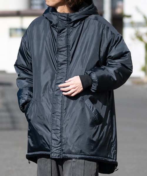 JOHN'S CLOSET(ジョンズクローゼット)の「【40I】エコダウン モンスターパーカー(ミリタリージャケット・メンズ・ベージュ/カーキ/ブラック・LARGE/MEDIUM)」の4枚目の写真