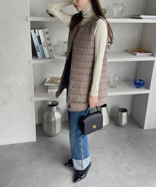 Eclat one(エクラワン)の「ノースリーブ ダウン ロングベスト インナーダウン(ダウンベスト・レディース・ベージュ/ブラック/モカ・FREE)」の11枚目の写真