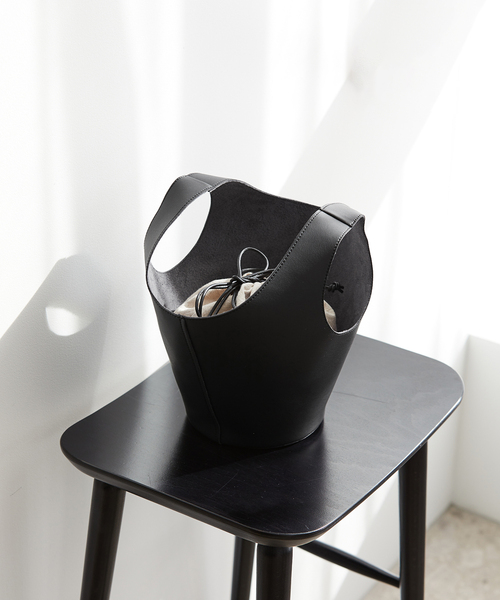 VERMEIL par iena(ヴェルメイユパーイエナ)の「【SCUE/スキュー】Holiday Basket Tote バッグ(トートバッグ・レディース・ブラウン/ブラック・FREE)」の3枚目の写真