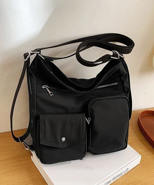 Miniministore(ミニミニストア)の「ナイロンショルダーバッグ 無地 大容量(ショルダーバッグ・レディース・テラコッタ/ブラック/ブルーグレー/アイボリー・FREE)」の7枚目の写真