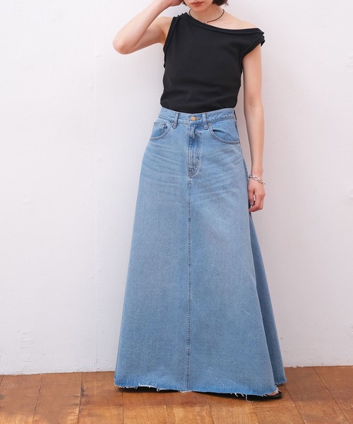 AKTE（アクテ）の「デニムマキシスカート（デニムスカート・レディース・ブルー/ライトブルー・1/2/2T）」の5枚目の写真