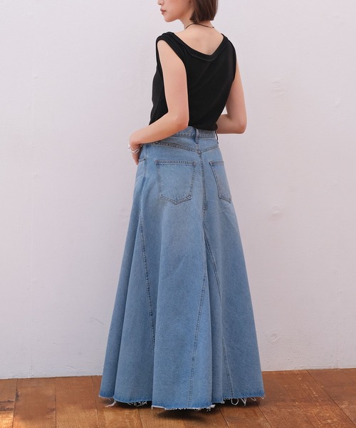 AKTE（アクテ）の「デニムマキシスカート（デニムスカート・レディース・ブルー/ライトブルー・1/2/2T）」の4枚目の写真