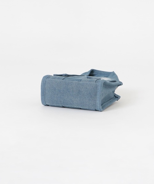 GANNI(ガニー)の「GANNI RecycledTechMiniToteDenim(トートバッグ・レディース・ブルー系その他・-)」の4枚目の写真