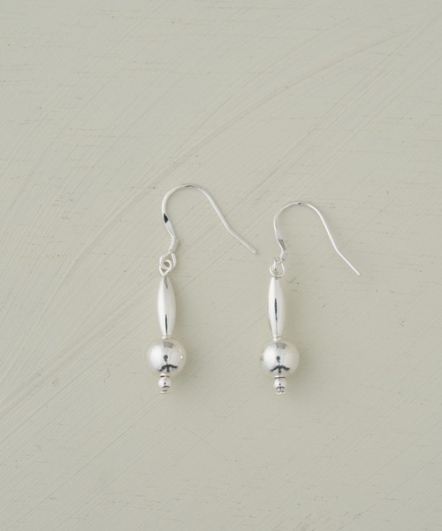 BEARDSLEY（ビアズリー）の「《2.718》Silverビーズピアス（ピアス（両耳用）・レディース・ホワイト/シルバー・FREE）」の11枚目の写真