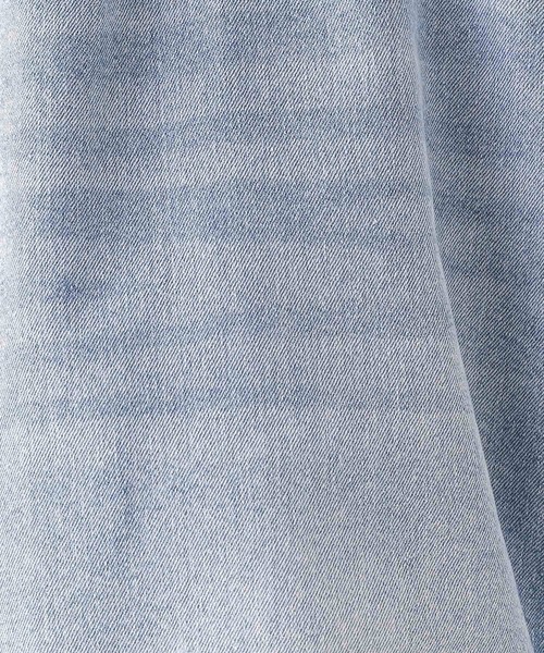 repipi armario(レピピ アルマリオ)の「ハートスプレーホックデニム(デニムパンツ・キッズ・ライトブルー・LARGE/MEDIUM/SMALL)」の6枚目の写真
