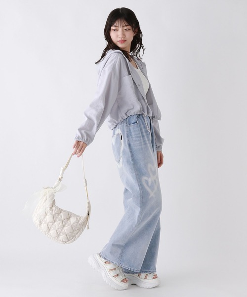 repipi armario(レピピ アルマリオ)の「ハートスプレーホックデニム(デニムパンツ・キッズ・ライトブルー・LARGE/MEDIUM/SMALL)」の8枚目の写真
