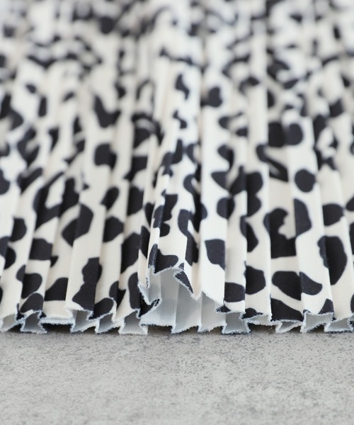 reca(レカ)の「ヒョウ&ダルメシアン柄プリーツパンツ(その他パンツ・レディース・ブラック系その他/アイボリー/ブラック・L/M)」の19枚目の写真