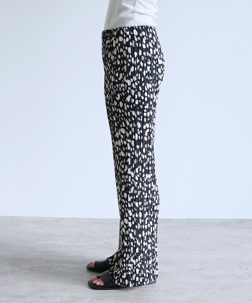 reca(レカ)の「ヒョウ&ダルメシアン柄プリーツパンツ(その他パンツ・レディース・ブラック系その他/アイボリー/ブラック・L/M)」の8枚目の写真