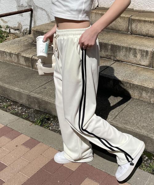 WOND（ウォンド）の「サイドラインスウェットパンツ（スウェットパンツ・レディース・ホワイト/ブラック・FREE）」の7枚目の写真