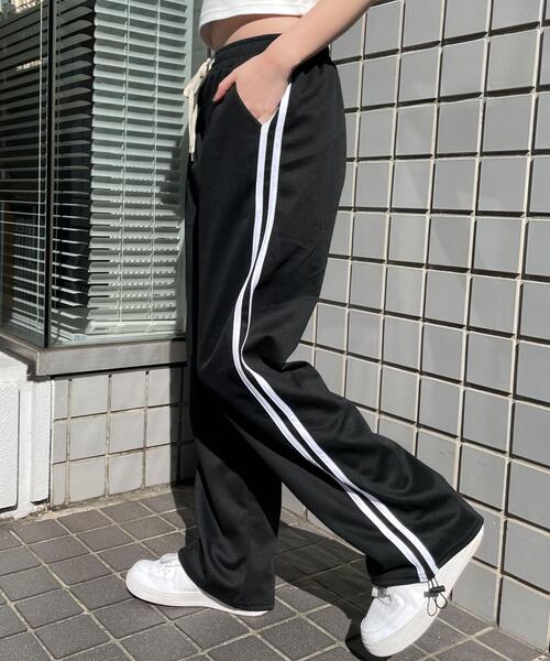 WOND（ウォンド）の「サイドラインスウェットパンツ（スウェットパンツ・レディース・ホワイト/ブラック・FREE）」の13枚目の写真