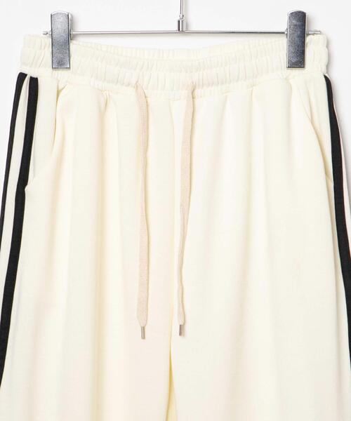 WOND（ウォンド）の「サイドラインスウェットパンツ（スウェットパンツ・レディース・ホワイト/ブラック・FREE）」の20枚目の写真