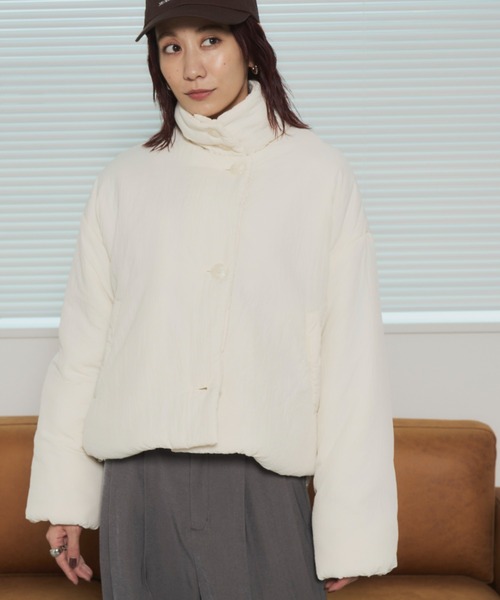 Auntie Rosa Holiday（アンティローザホリデー）の「3WAY中綿クロップドブルゾン（ダウンジャケット/コート・レディース・ブラック/アイボリー・FREE）」の17枚目の写真