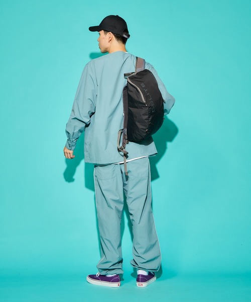GOLITE(ゴーライト)の「ION 18L PACK / イオン 18L パック(バックパック/リュック・メンズ・ブラック/グレー・ONE SIZE)」の17枚目の写真