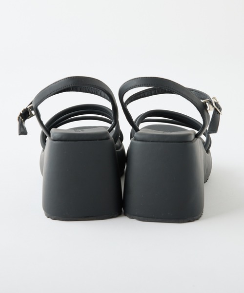 one after another NICE CLAUP(ワンアフターアナザーナイスクラップ)の「モールドチューブサンダル(サンダル・レディース・シルバー/ブラック/アイボリー・L/M/S)」の5枚目の写真