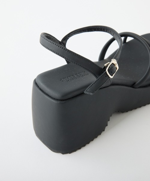 one after another NICE CLAUP(ワンアフターアナザーナイスクラップ)の「モールドチューブサンダル(サンダル・レディース・シルバー/ブラック/アイボリー・L/M/S)」の6枚目の写真