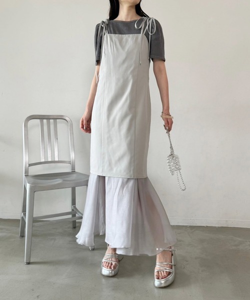 one after another NICE CLAUP(ワンアフターアナザーナイスクラップ)の「モールドチューブサンダル(サンダル・レディース・シルバー/ブラック/アイボリー・L/M/S)」の22枚目の写真