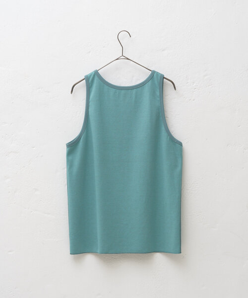 クリーム色 ダブルフェイスVネックトップ 7115 By Szeki V Neck Panel Top Beige