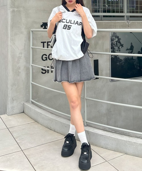 INGNI（イング）の「裾ドロストナイロンチュニックトップス／Ａ（Tシャツ/カットソー・レディース・ホワイト×ブラック/グレー系その他3/ブラック×ホワイト・M）」の9枚目の写真