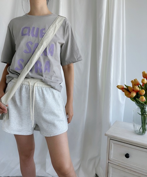 aimoha(アイモハ)の「BIGシルエットプリント半袖Tシャツ (SS)(Tシャツ/カットソー・レディース・ピンク/ブラック/グレー/ブルー・MEDIUM/LARGE)」の2枚目の写真