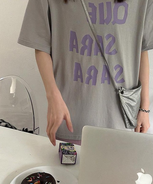 aimoha(アイモハ)の「BIGシルエットプリント半袖Tシャツ (SS)(Tシャツ/カットソー・レディース・ピンク/ブラック/グレー/ブルー・MEDIUM/LARGE)」の9枚目の写真