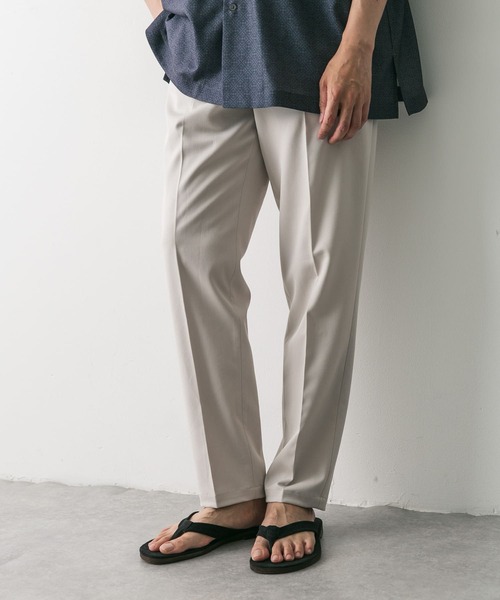 URBAN RESEARCH DOORS（アーバンリサーチドアーズ）の「TRツイルテーパードトラウザー（その他パンツ・メンズ・ブラック/ベージュ系その他/ブルー系その他/モカ/グレー・SMALL/LARGE/MEDIUM）」の10枚目の写真