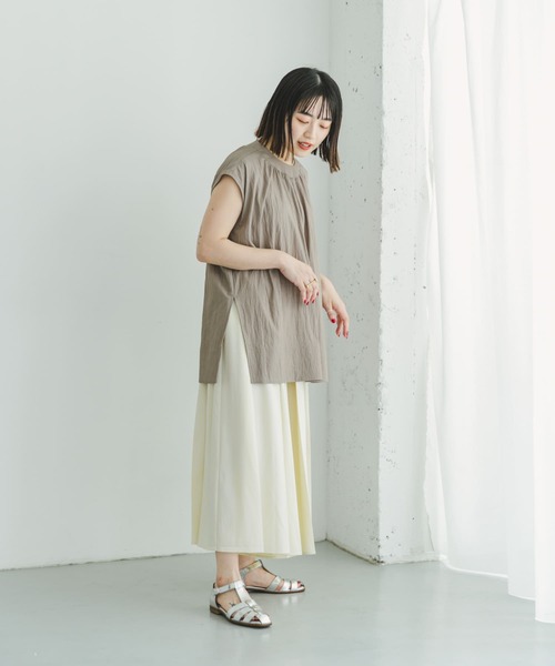 ITEMS URBANRESEARCH（アイテムズ アーバンリサーチ）の「サイドスリットフレンチブラウス（シャツ/ブラウス・レディース・モカ/ネイビー/オフホワイト・FREE）」の18枚目の写真