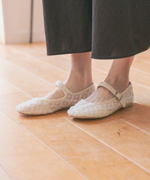 studio CLIP(スタディオクリップ)の「シアーワンストラップフラットシューズ(ドレスシューズ・レディース・ブラック/オフホワイト・MEDIUM/LARGE)」の3枚目の写真