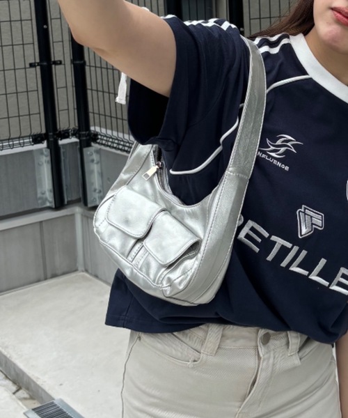 Birthday room（バースデイルーム）の「2ポケットハンドバッグ（ハンドバッグ・レディース・シルバー/ブラック・FREE）」の3枚目の写真