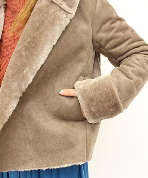 mystic（ミスティック）の「【予約限定★ニットプレゼント】ムートンショートコート（ムートンコート・レディース・ブラウン/モカ/キャメル・FREE）」の14枚目の写真