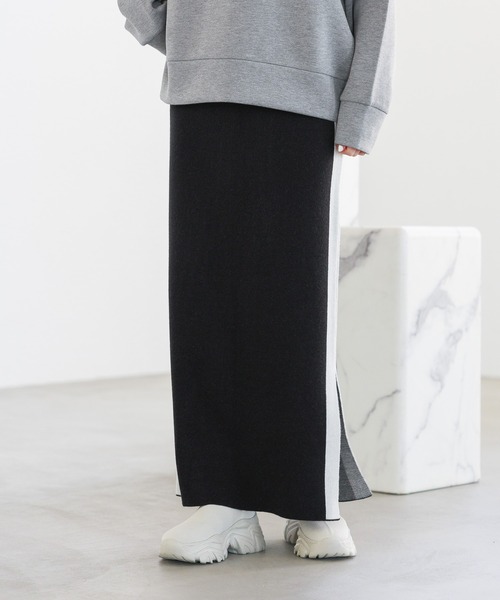 LAKOLE(ラコレ)の「12ゲージラクリルWJQナロースカート / 116723(スカート・レディース・グレー/グレー系その他/ブラック/ブラウン・FREE)」の2枚目の写真