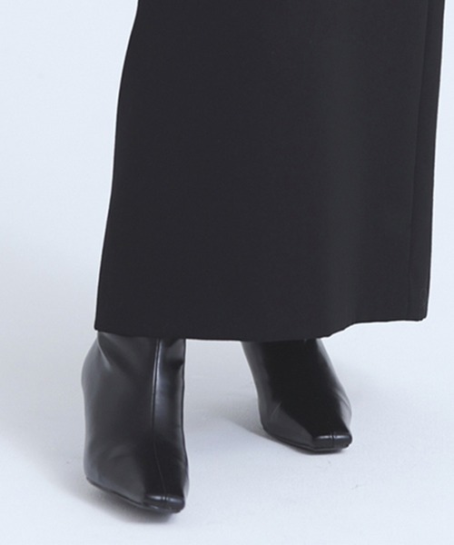 anuans（アニュアンス）の「スクエアトゥミドルブーツ（ブーツ