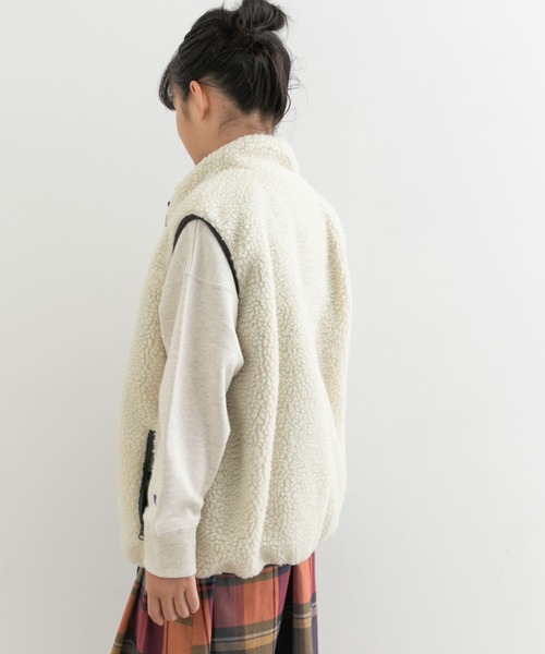 URBAN RESEARCH DOORS（アーバンリサーチドアーズ）の「『WEB/一部店舗限定』リバーシブルボアベスト(KIDS)（ベスト・キッズ・グリーン系その他/グレー系その他・150）」の5枚目の写真