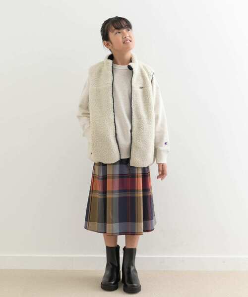 URBAN RESEARCH DOORS（アーバンリサーチドアーズ）の「『WEB/一部店舗限定』リバーシブルボアベスト(KIDS)（ベスト・キッズ・グリーン系その他/グレー系その他・150）」の7枚目の写真