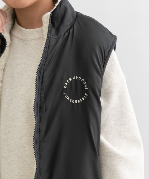 URBAN RESEARCH DOORS（アーバンリサーチドアーズ）の「『WEB/一部店舗限定』リバーシブルボアベスト(KIDS)（ベスト・キッズ・グリーン系その他/グレー系その他・150）」の16枚目の写真