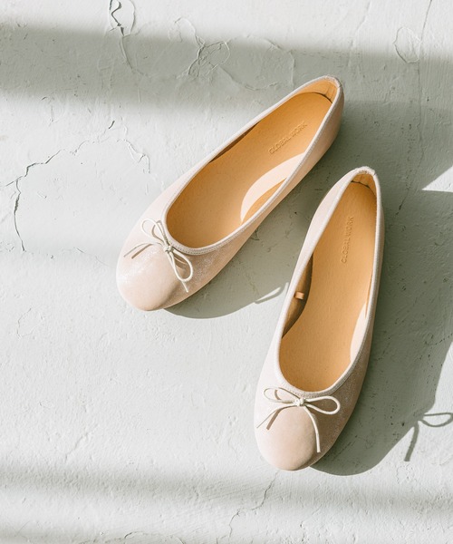 GLOBAL WORK（グローバルワーク）の「らくっション撥水バレエ/135873（バレエシューズ・レディース・ブラック系3/シルバー系1/ブラック系/シルバー系2/ブラック系9/グレー系4/ガンメタ/ホワイト系7/ゴールド系その他2/ブラウン/レオパード・MEDIUM/X-LARGE/SMALL/LARGE）」の2枚目の写真