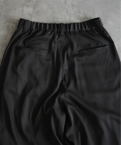 KUUUPY(クーピー)の「Drape Three Tack Hakama Slacks - ドレープ3タック袴スラックス(その他パンツ・メンズ・チャコールグレー/ブラック・SMALL/MEDIUM/LARGE)」の7枚目の写真