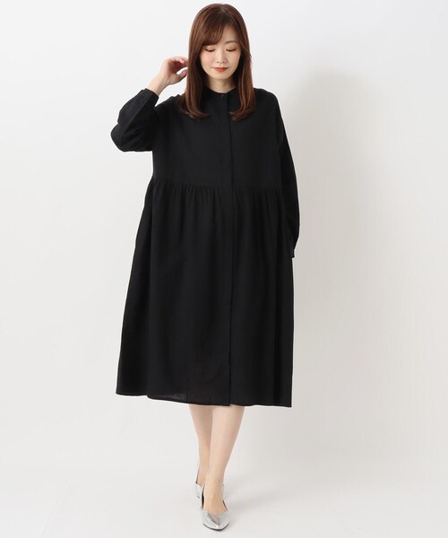 one'sterrace(ワンズテラス)の「綿麻レーヨンウエスト切替ギャザー入りワンピース(ワンピース・レディース・ブラック系8/イエロー系8/ネイビー系5・02)」の13枚目の写真