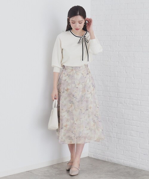 index（インデックス）の「◆オーガンジーフラワーフレアスカート【洗濯機洗い可/イージーアイロン】（スカート・レディース・ベージュ系その他4/ライトグレー系/ネイビー系・40/38/42/36）」の13枚目の写真