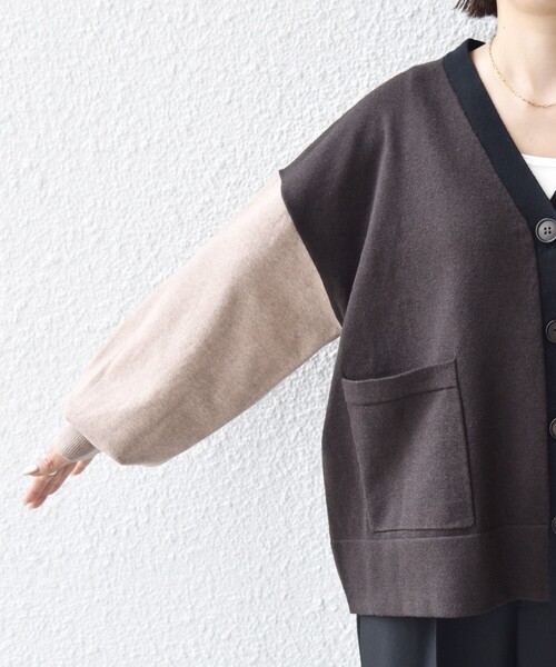 SHIPS（シップス）の「【WEB限定】〈手洗い可能〉配色 ポケット カーディガン（カーディガン/ボレロ・レディース・オフホワイト/ライトグレー/キャメル/ネイビー/ブラウン・ONE SIZE）」の6枚目の写真