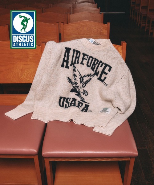 FOREVER 21（フォーエバー トゥエンティーワン）の「【2024FW】DISCUSカレッジニット（ニット/セーター・レディース・ブラック/ネイビー/イエロー/グリーン/オフホワイト/グレー/ナチュラル/ブルー・FREE）」の4枚目の写真