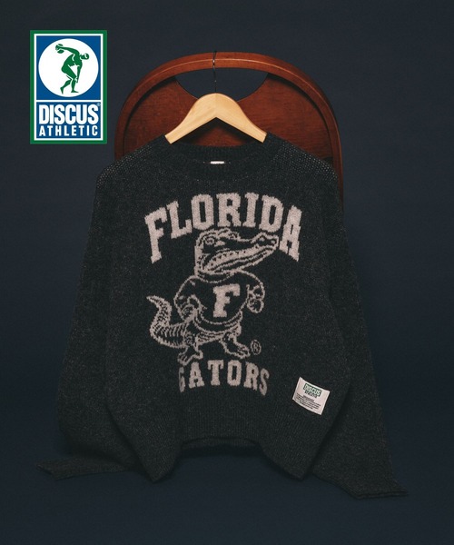 FOREVER 21（フォーエバー トゥエンティーワン）の「【2024FW】DISCUSカレッジニット（ニット/セーター・レディース・ブラック/ネイビー/イエロー/グリーン/オフホワイト/グレー/ナチュラル/ブルー・FREE）」の2枚目の写真