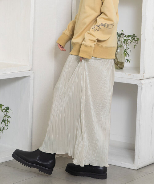 POU DOU DOU(プードゥドゥ)の「サテンプリーツIラインスカート(スカート・レディース・ブラック/モカ/グレー系・M)」の12枚目の写真
