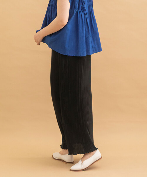 POU DOU DOU(プードゥドゥ)の「サテンプリーツIラインスカート(スカート・レディース・ブラック/モカ/グレー系・M)」の21枚目の写真