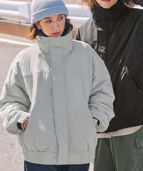 BARK MANHATTAN（バークマンハッタン）の「撥水ナイロンタッサー中綿スタンドマウンテンジャケット（ダウンジャケット/コート・メンズ・ライトグレー/ブラック系/ブラック/ダークブラウン・L/M）」の3枚目の写真