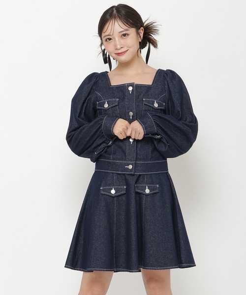 REDYAZEL(レディアゼル)の「デニムジャケット&ミニワンピセット(ワンピース・レディース・ネイビー/ブラック・SMALL/MEDIUM)」の2枚目の写真