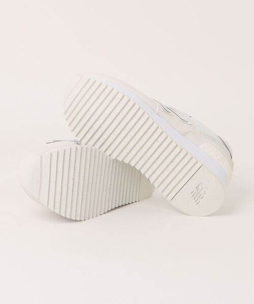 NEW BALANCE(ニューバランス)の「【New Balance】WL574Z(スニーカー・レディース・ホワイト・23cm/23.5cm/24.5cm/25cm/22.5cm/24cm)」の3枚目の写真