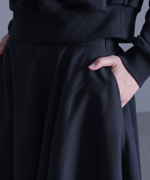 kOhAKU（コハク）の「『箔切替アシメフレアスカート』（スカート・レディース・ブラック・1/2）」の14枚目の写真