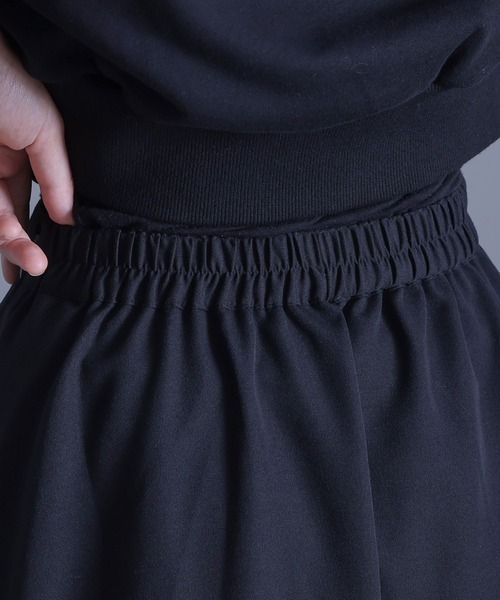 kOhAKU（コハク）の「『箔切替アシメフレアスカート』（スカート・レディース・ブラック・1/2）」の15枚目の写真