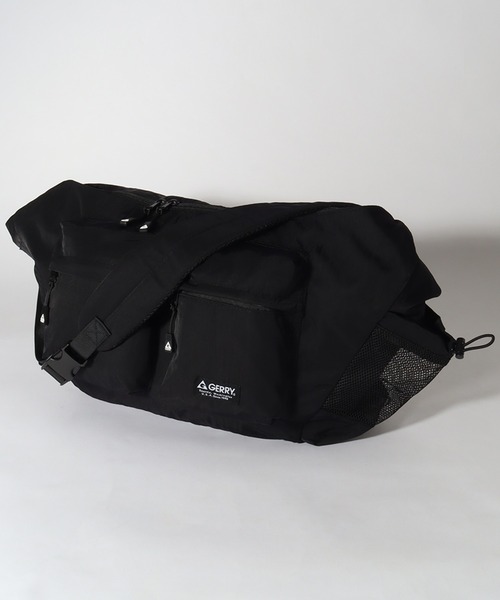 GERRY(ジェリー)の「【GERRY/ジェリー】大容量 2ポケット バナナ型ショルダーバッグ(ショルダーバッグ・メンズ・ブラック・FREE)」の3枚目の写真